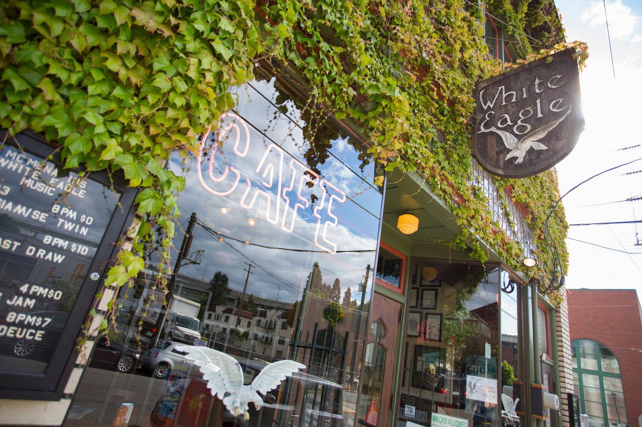 Mcmenamins White Eagle Rock & Roll Hotel Portland Exterior foto